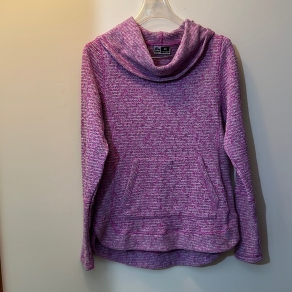 Reebok size medium sweater with Cowell neck
